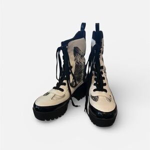 Wild Diva Black and White Combat Boots-Snake print, Chunky Sole. Size 7
